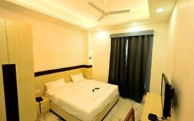 Hotel Prago By Green Deer Varanasi